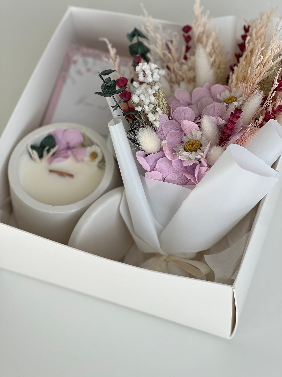 Soy Candle & Dried Flower Gift Set