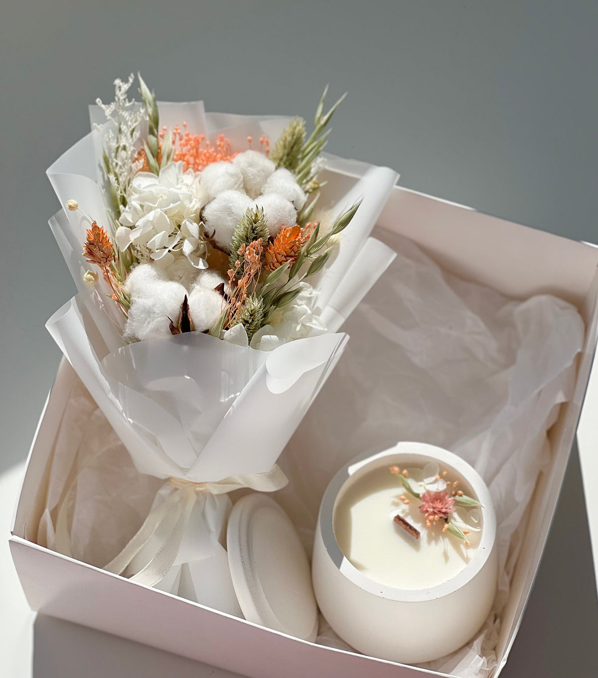 Scented Candle Gift Set with Dried Flowers