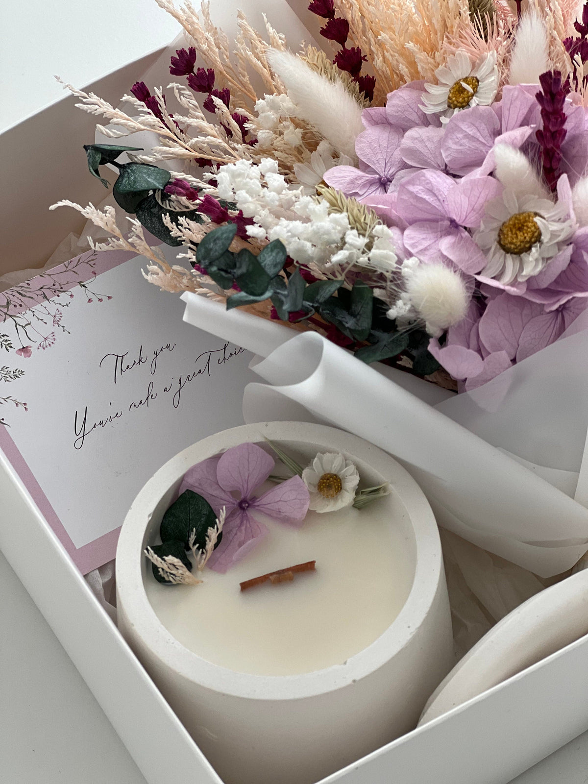 Soy Candle & Dried Flower Gift Set