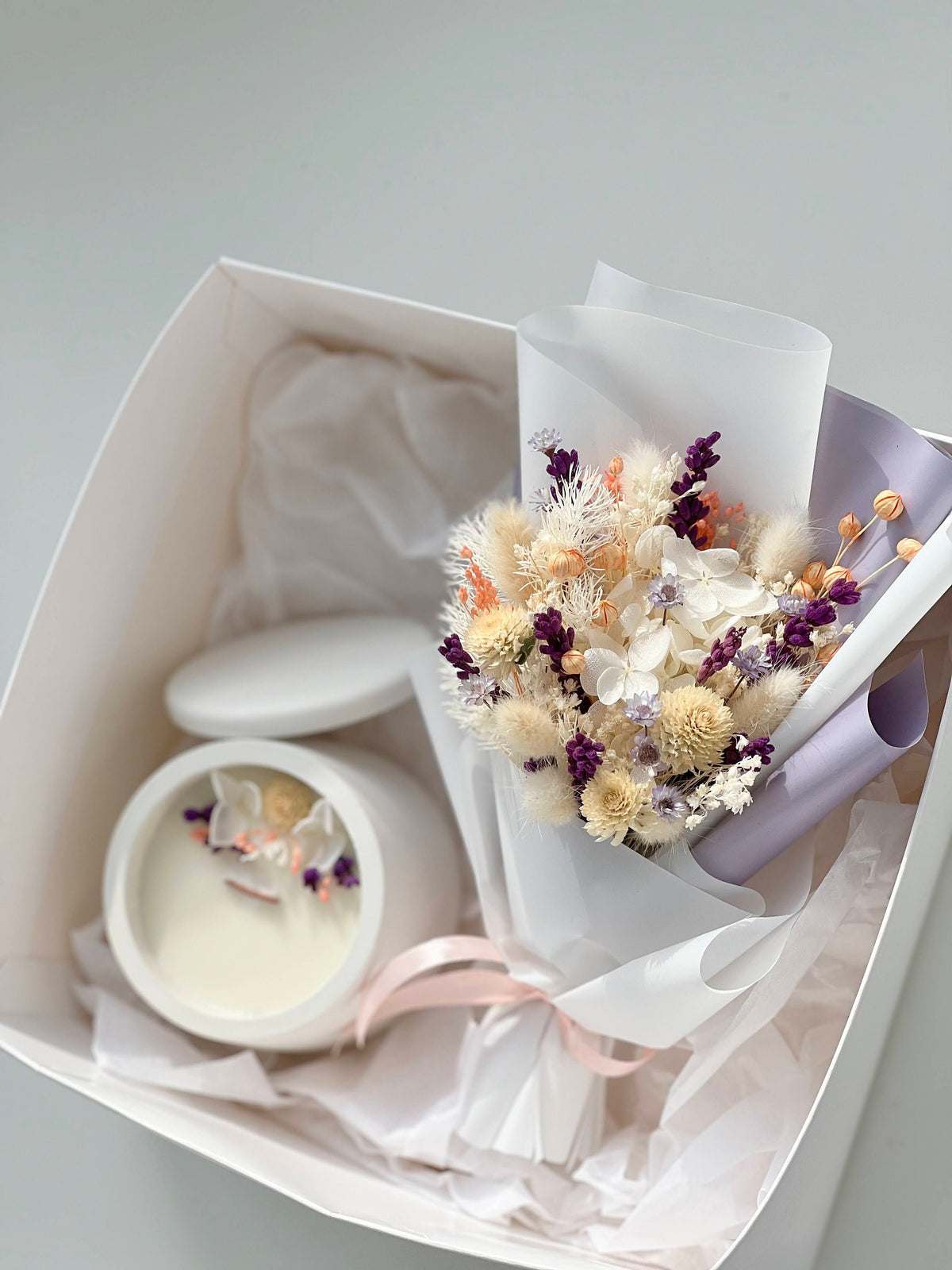Scented Candle Gift Set with Dried Flowers