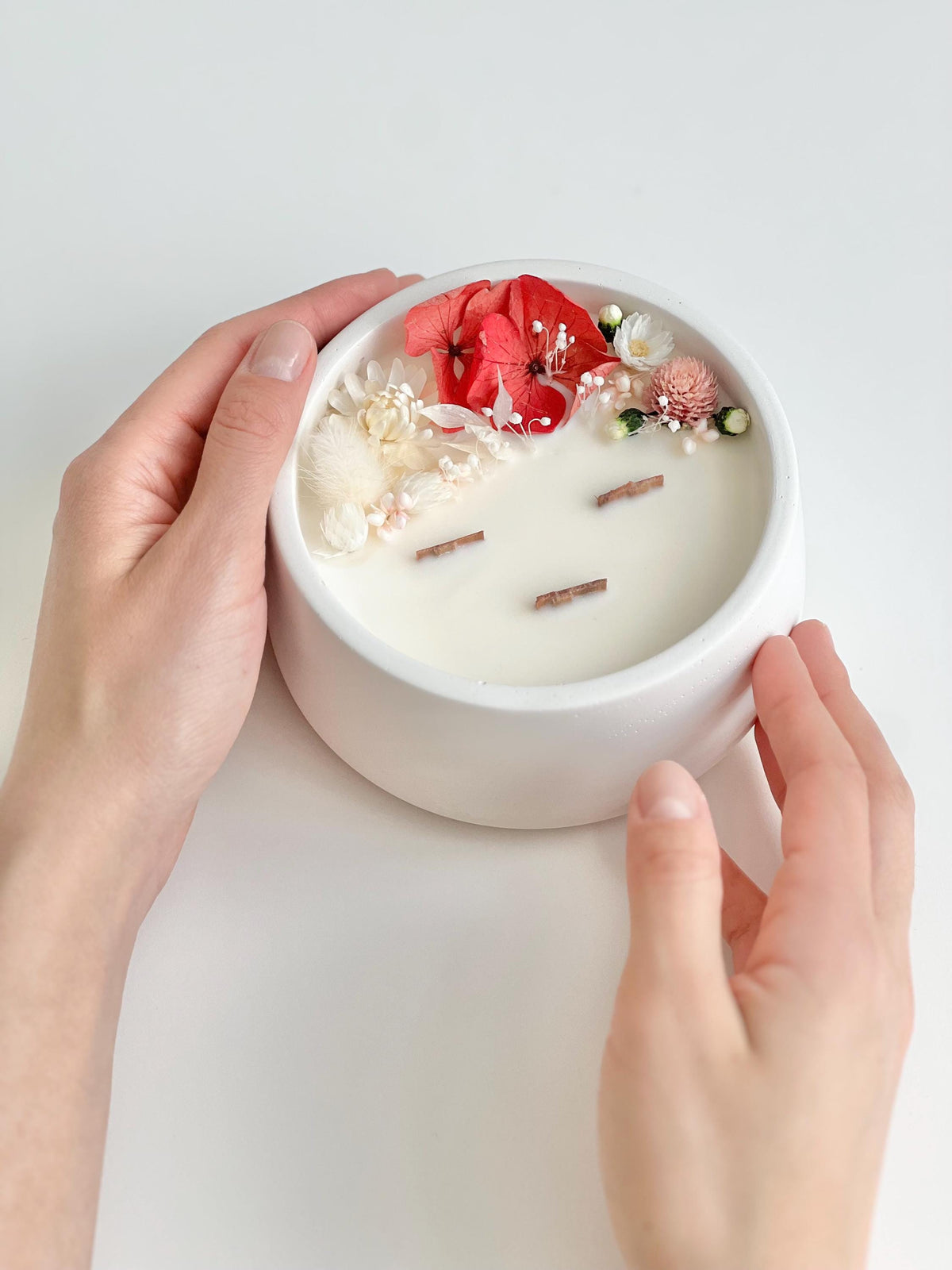 Dried Flower Soy Candle with Wooden Wick