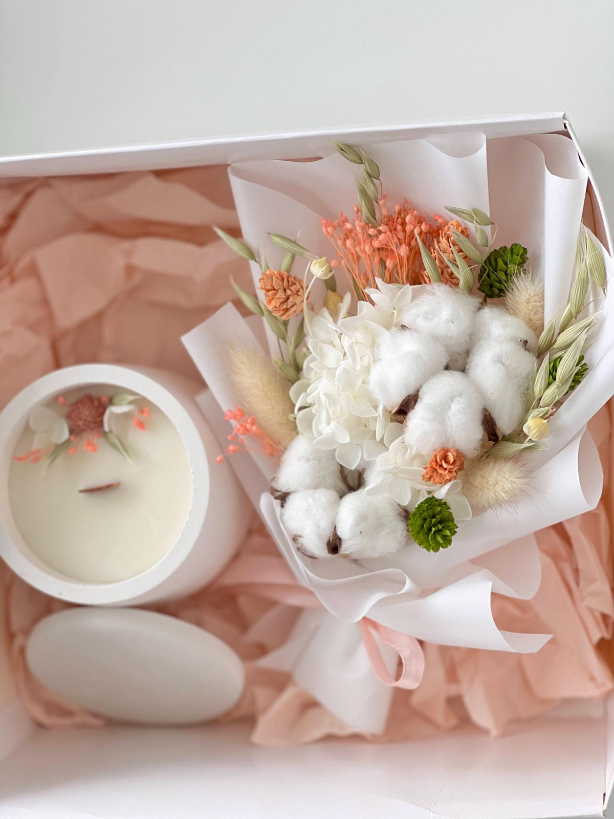 Scented Candle Gift Set with Dried Flowers