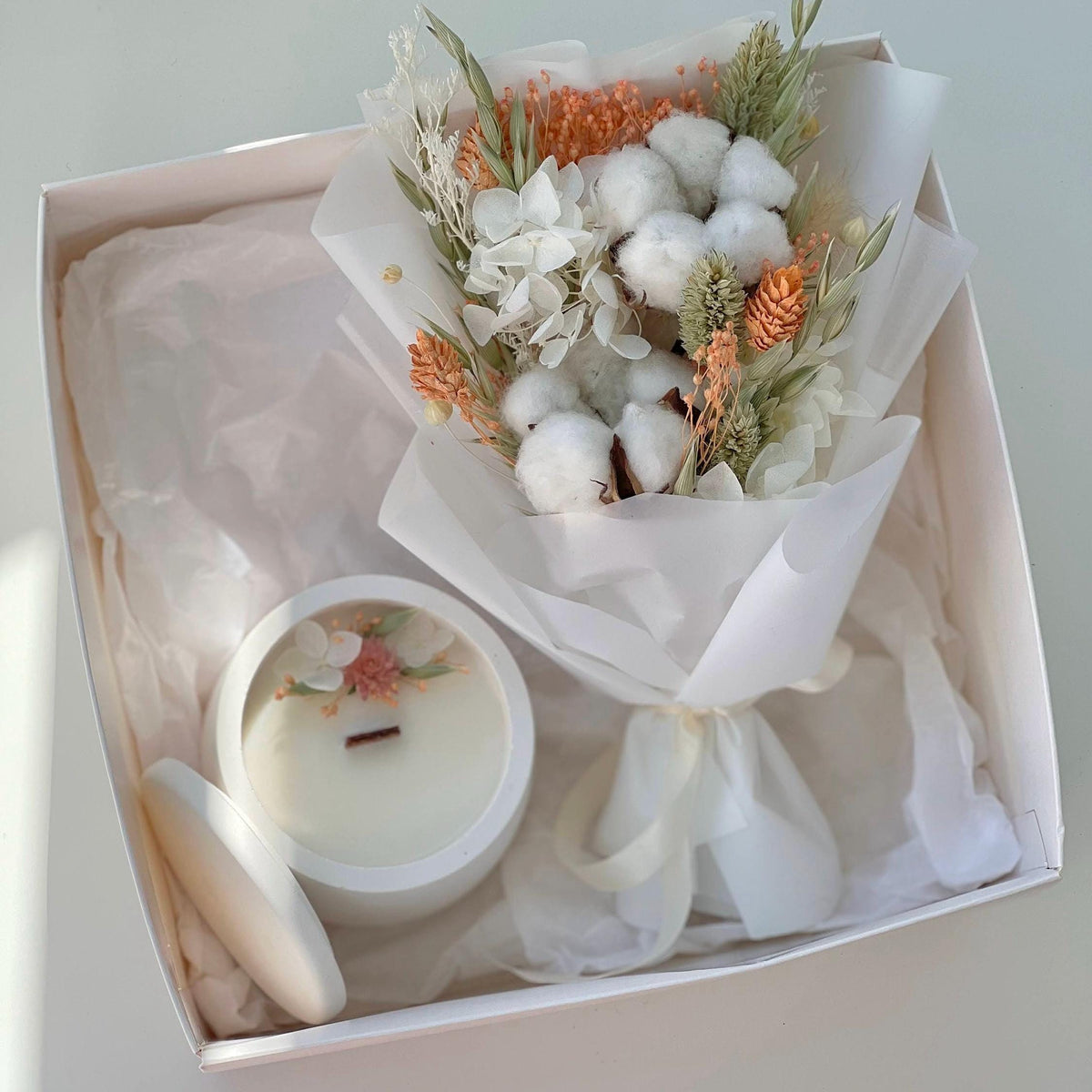 Scented Candle Gift Set with Dried Flowers