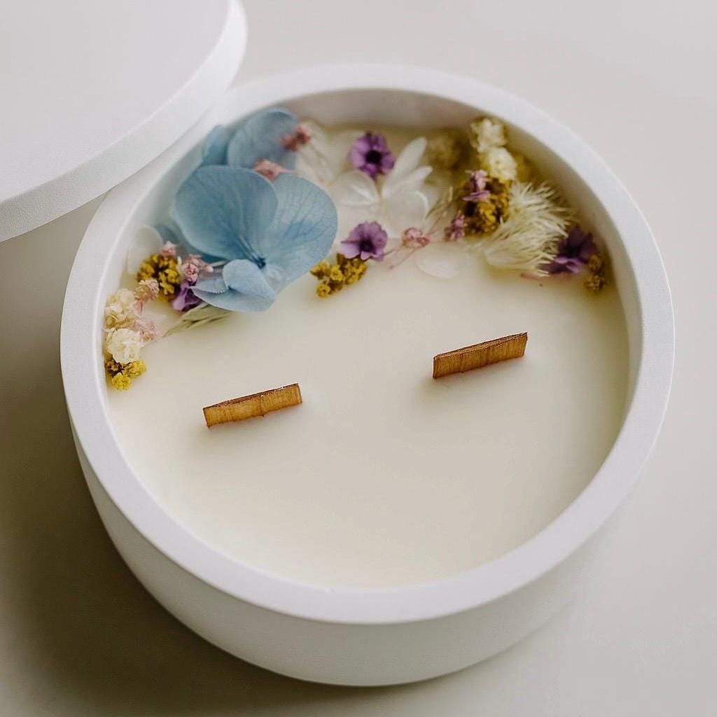 Dried Flower Soy Candle in Concrete Jar