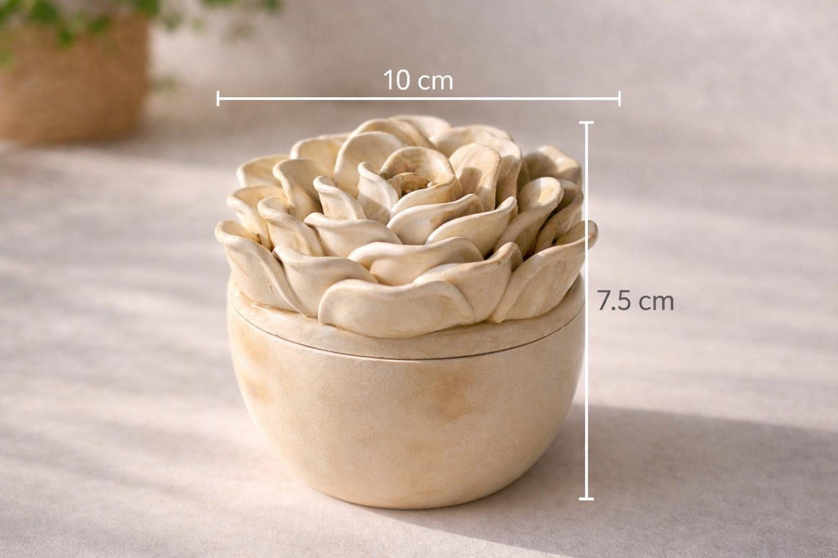 Marble Soy Candle with Flower Lid