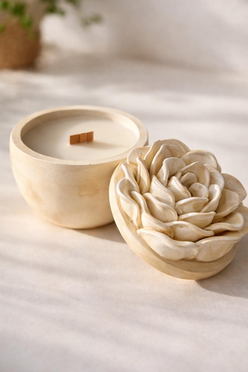 Marble Soy Candle with Flower Lid